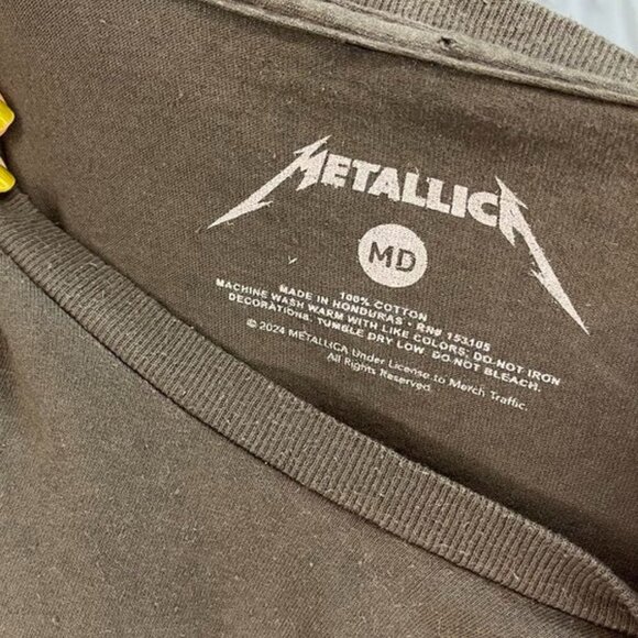 Metallica Graphic Band Tee – Size XL – Preloved - Picture 4 of 4